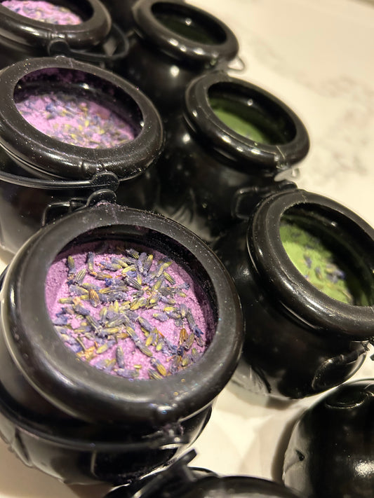 Cauldron Bath Bomb